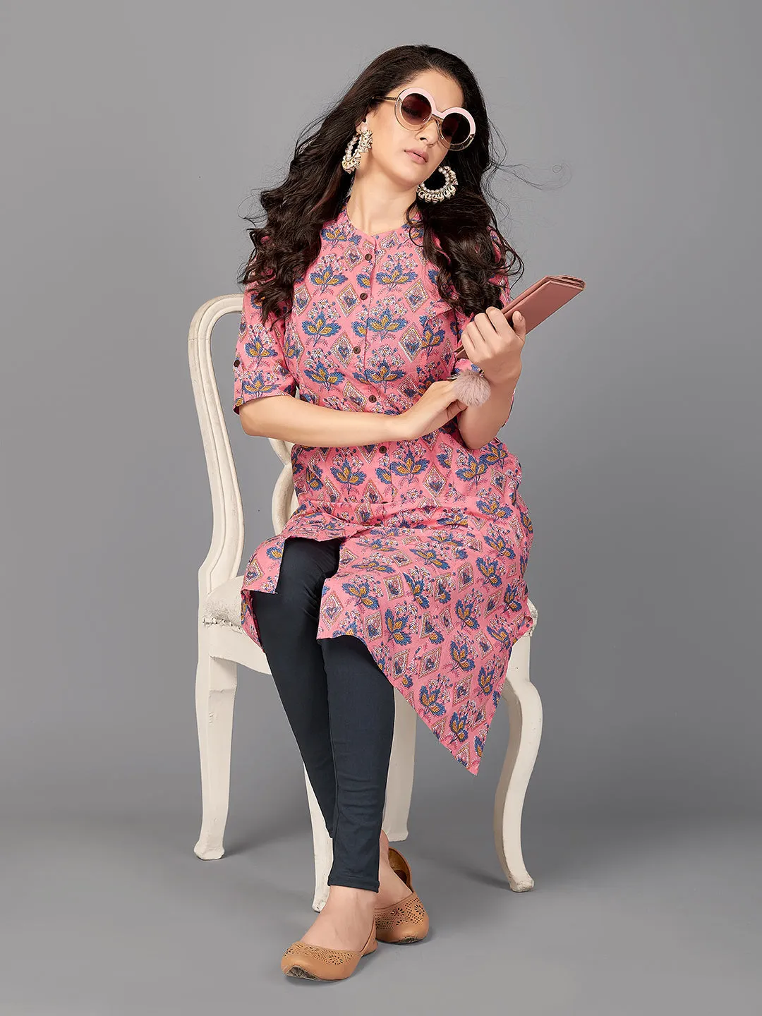 Women'S Floral Print A-Line Cotton Pink Stitched Kurta With Multiple Slit