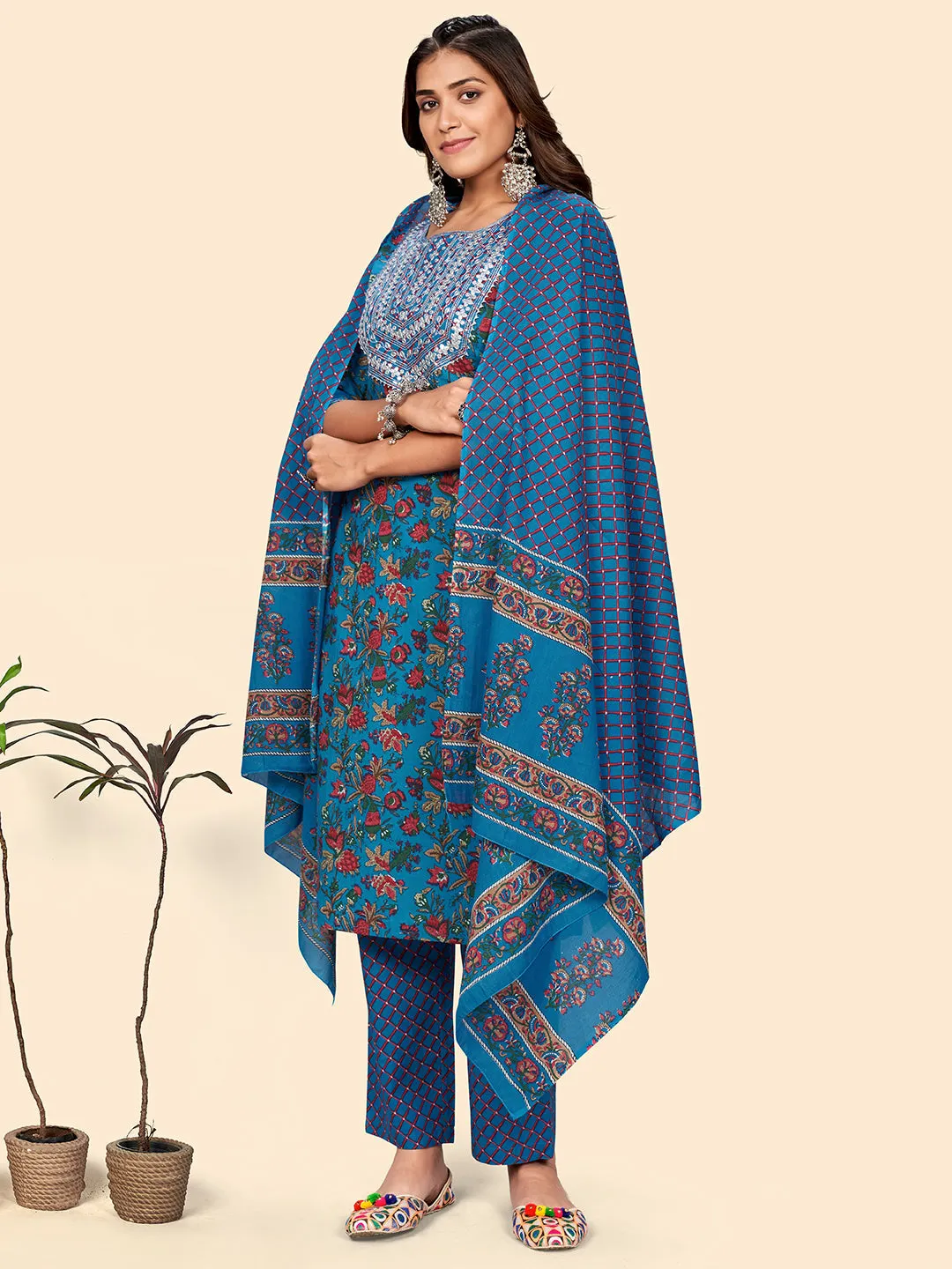 Women'S Print & Gota Patti Straight Cotton Blue Stitched Kurta Pant With Dupatta