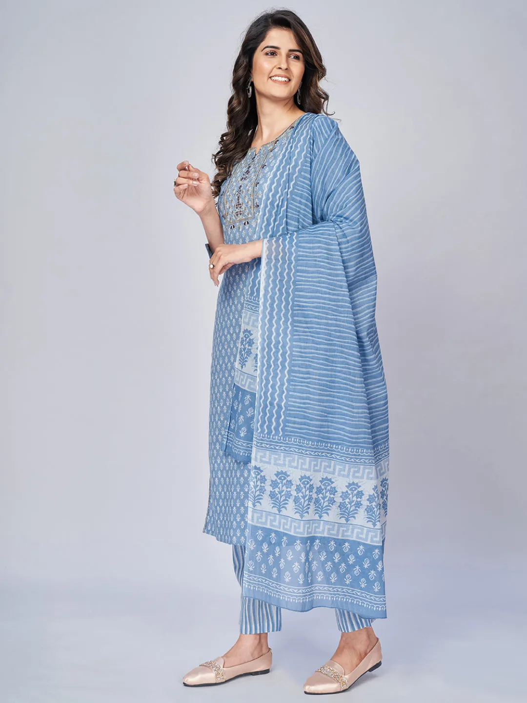 Women'S Printed & Embroidered Straight Cotton Sky Blue Kurta Pant With Dupatta (3Pcs Set)